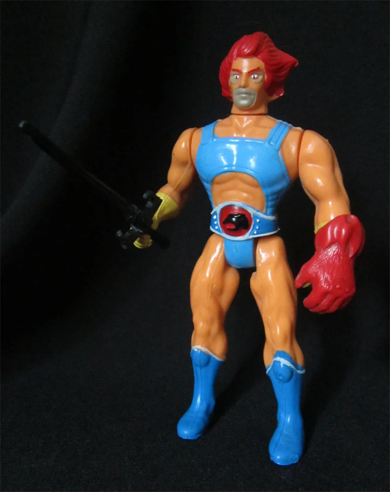 Bootleg Lion-O. The classic recast. Right silhouette, wrong everything else.