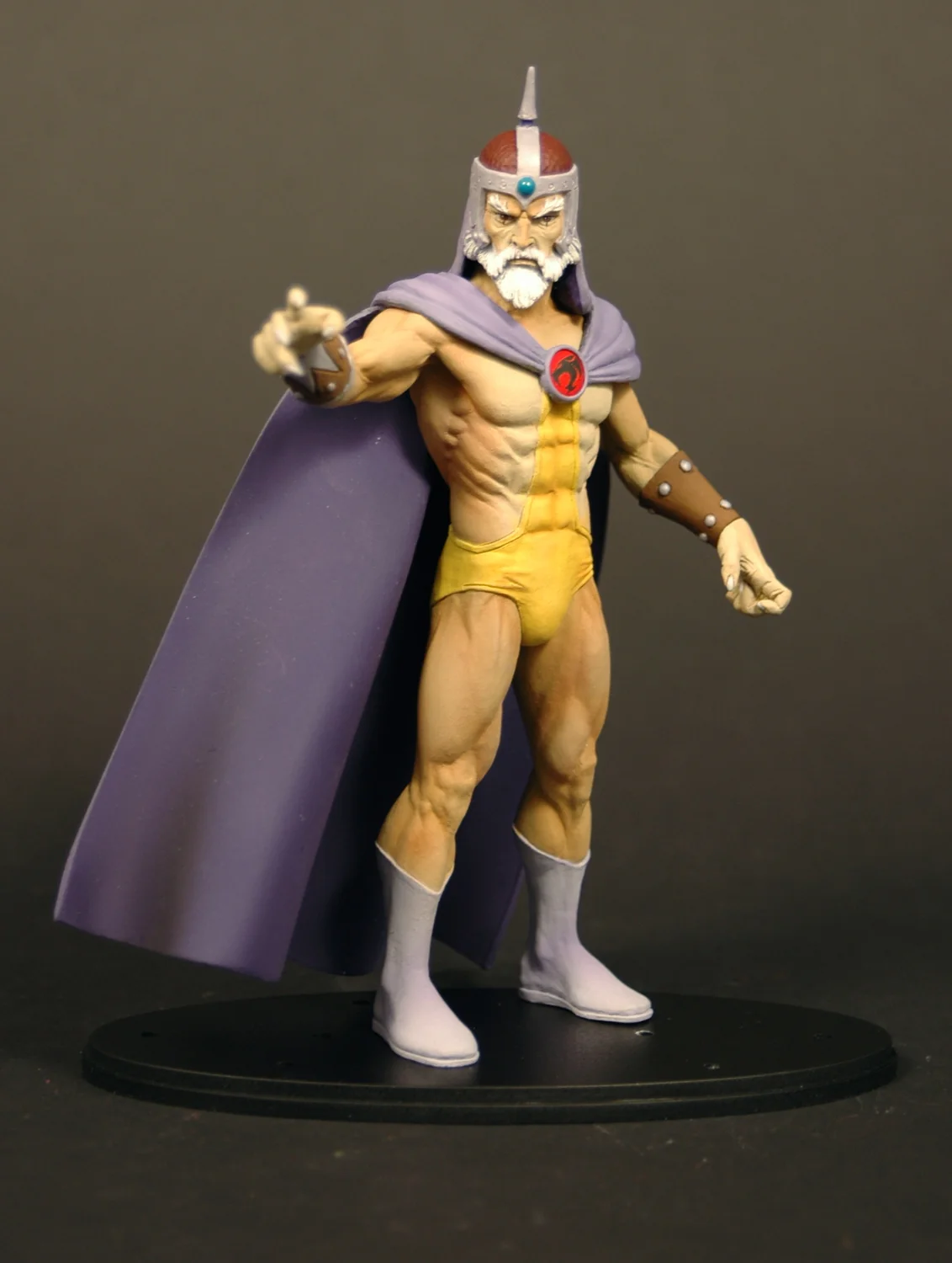 Jaga-Staction-Figure-With-Helmet_1297082784