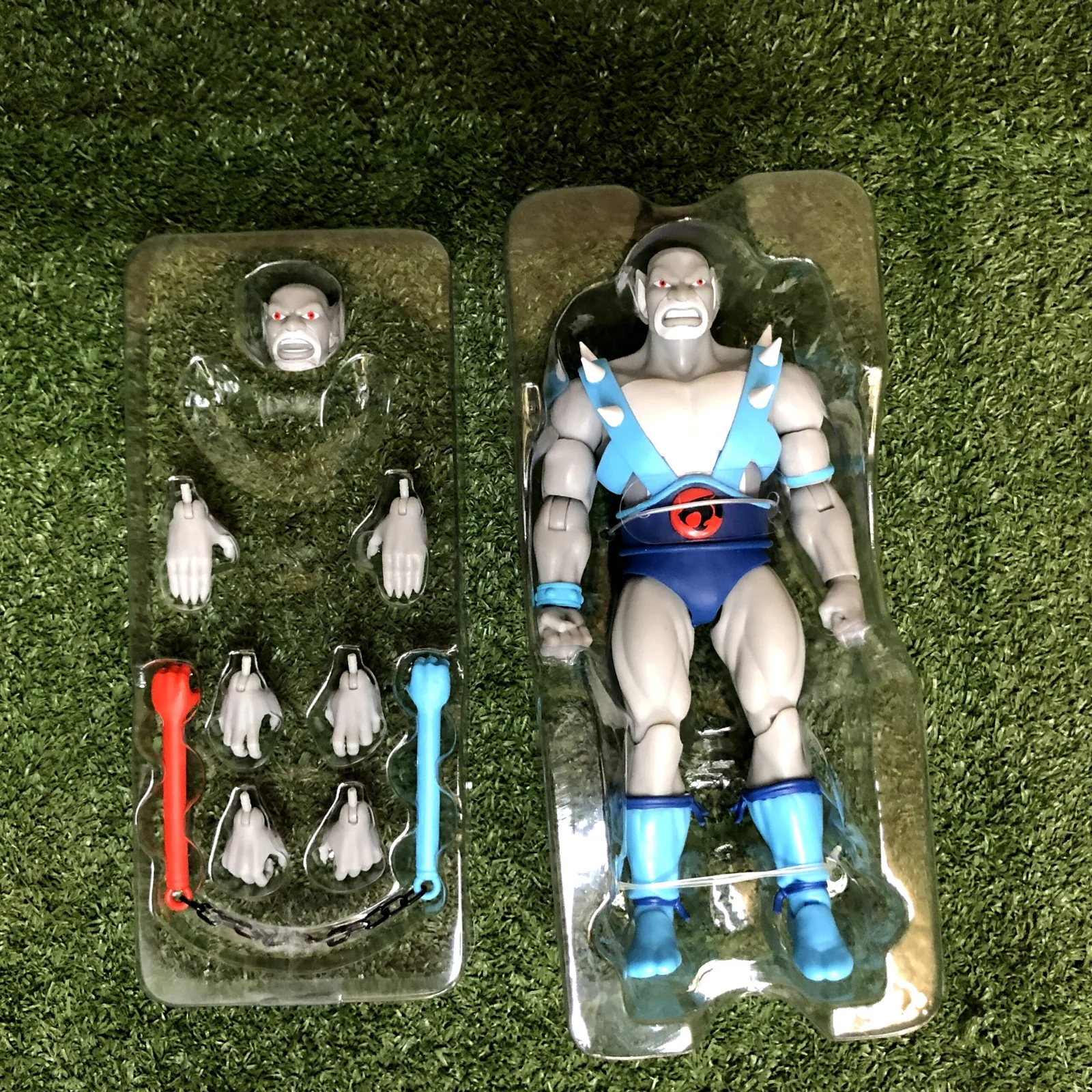 Toy Color Panthro sealed in his two layer blister with accessories