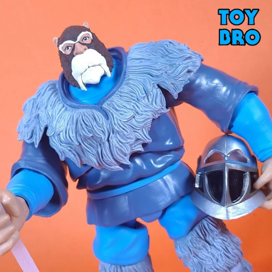 Snowman Ultimates! First Look with Toy Bro