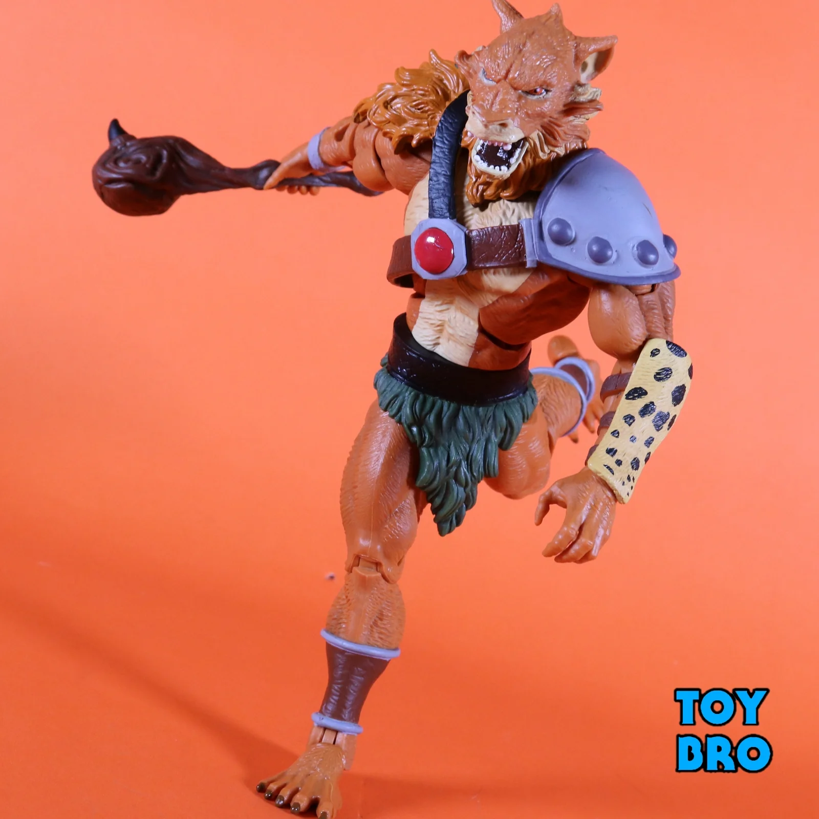 Jackalman Ultimates! First Look with Toy Bro