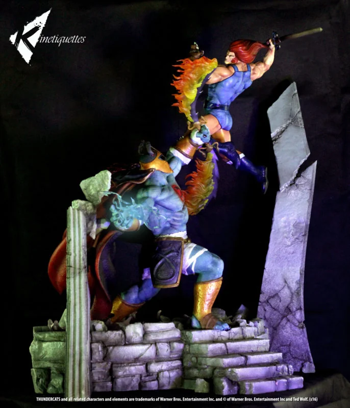 Kinetiquettes Lion-O vs Mumm-Ra diorama