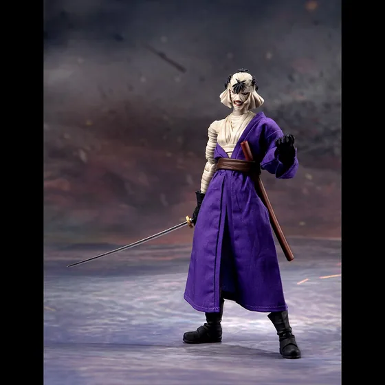 Makoto Shishio from Rurouni Kenshin, a 1/12 figure by Dasin Model. Bandage-wrapped head under a dark coat, one of the harder sculpts in the line.