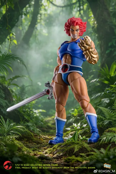 Claw forward. Sword lowered, gauntlet pushed out. Calm portrait, jungle plate.